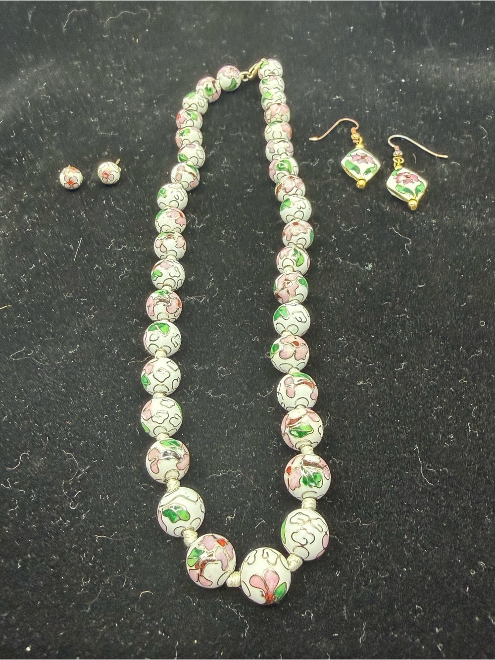 Cloisonné enamel bead necklace 18” & 2pr matching earrings - Picture 5 of 8
